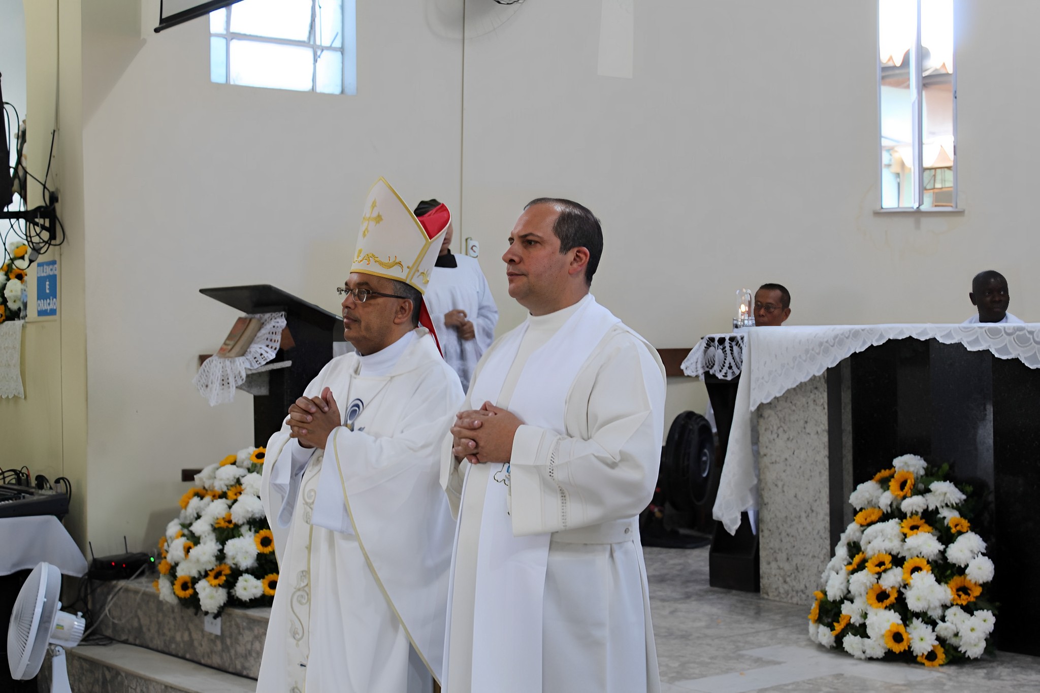 Dom Gilson e o Conselheiro Geral dos Padres CICM.