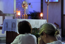 Paróquias vivenciam “24 Horas para o Senhor” com igrejas abertas e intensificação da oração