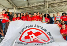 Pastoral da Juventude promove encontro bíblico em Queimados
