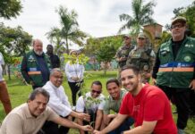 Dom Gilson Andrade visita Parque Natural Municipal Farid Abrão em Nilópolis