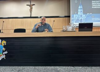 Encontro Diocesano reúne tesoureiros paroquiais para formação sobre responsabilidade e transparência na administração dos bens da Igreja